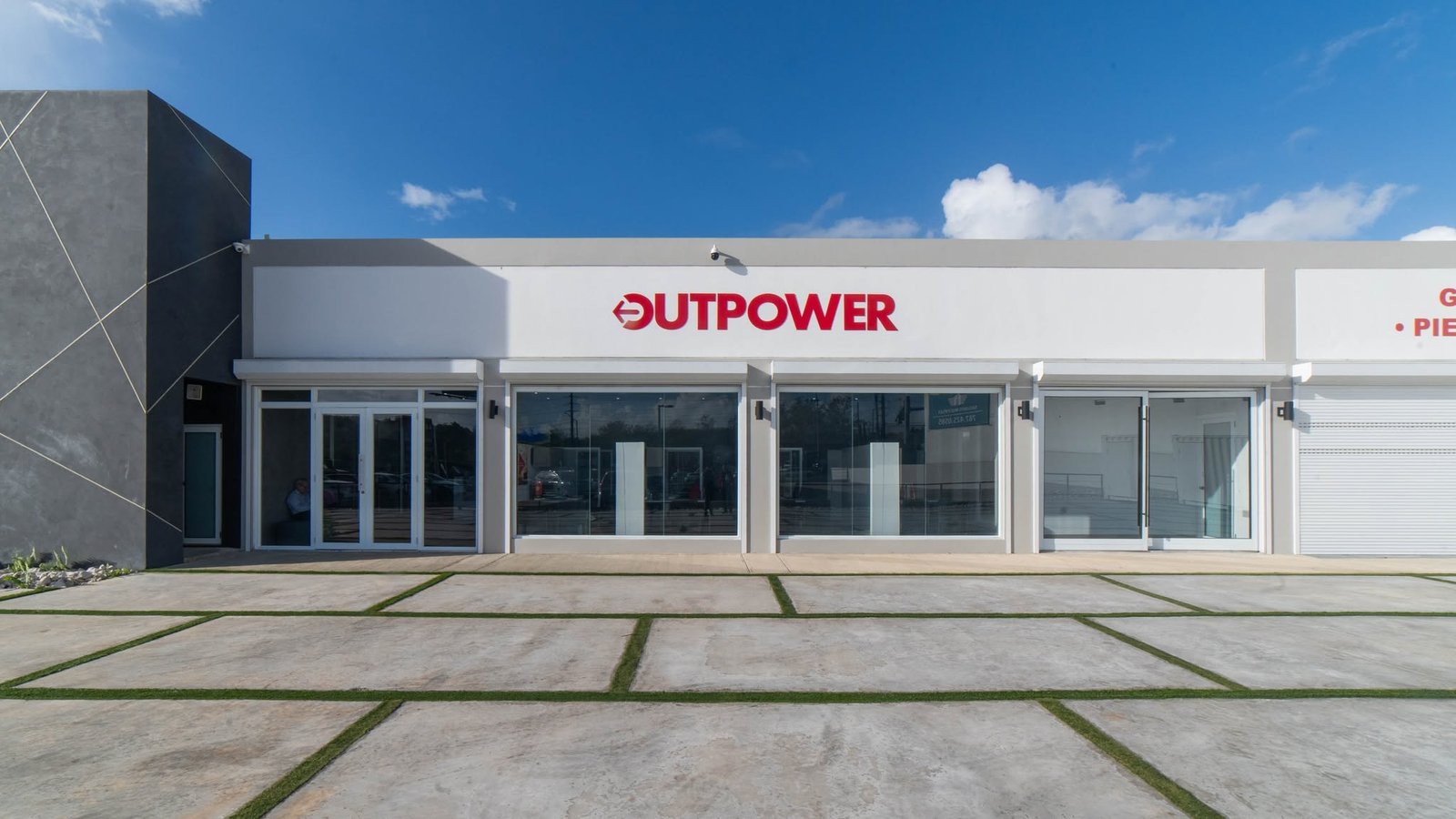 Outpower Energy Corp. — Local showroom en Puerto Rico